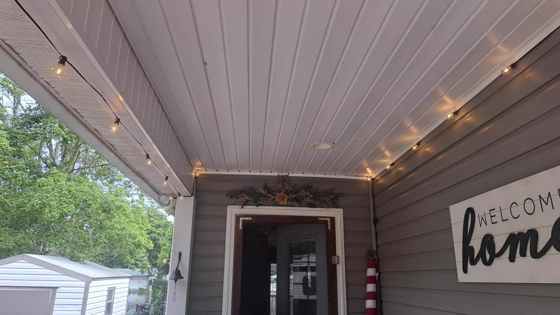 Brightown Outdoor String Lights 29 Feet G40 LED Patio Lights, Plug-in, 13 Plastic Edison Bulbs (1 Spare), Waterproof Connectable Hanging Light for Backyard Porch Balcony Party Decor, E12 Base, Black customer photo 1