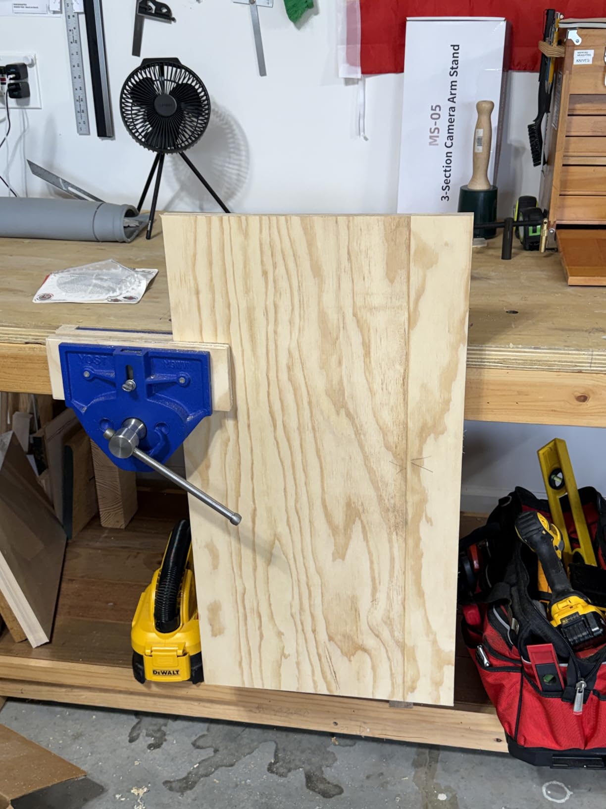Yost Vises M9WW Rapid Action Woodworking Vise | Quick Release Lever for Quick Adjustments | 9 Inch Jaw Width | Made with Heavy-Duty Cast Iron | Blue customer photo 2