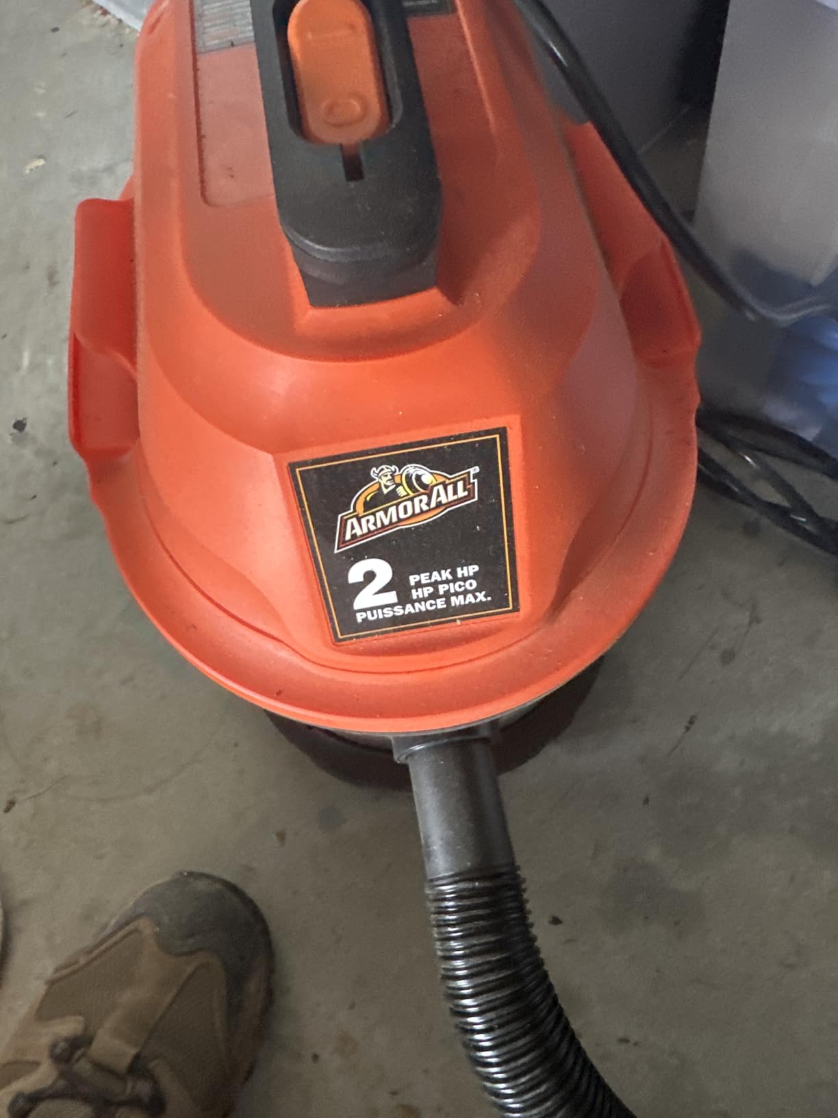 Armor All AA255W Wet/Dry Utility Vac 2.5 Gallon, Orange/Black customer photo 2