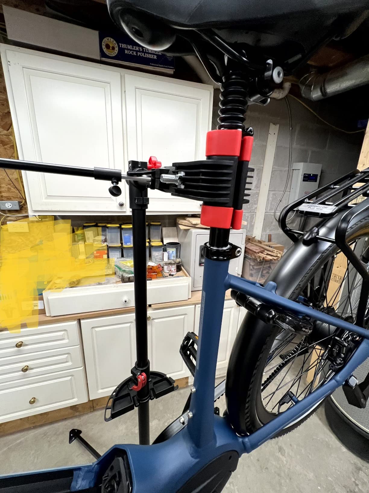 Yaheetech Bike Repair Stand - Height Adjustable Bicycle Workshop Stand with Tool Tray for Road & Mountain Bikes customer photo 1