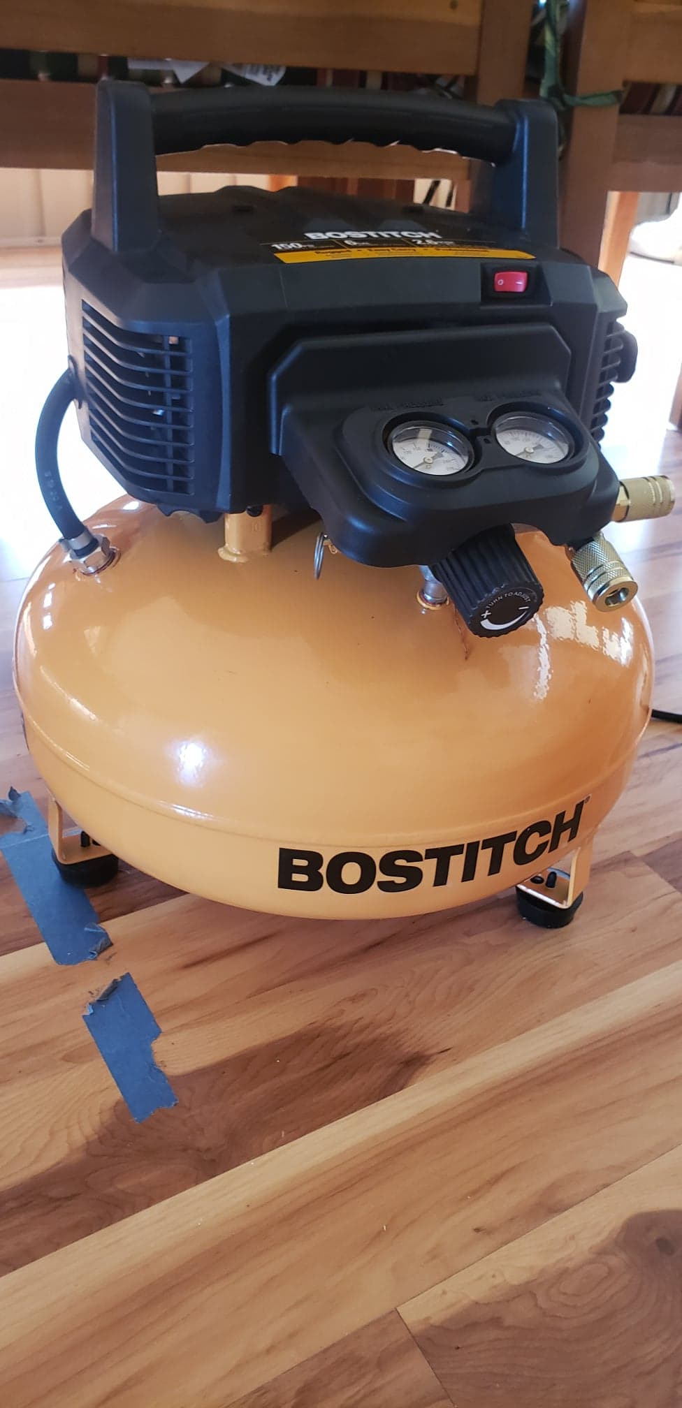 Bostitch 6 Gallon Pancake Air Compressor & 13 Piece Accessory Kit (BXCM02012-WPK) customer photo 2