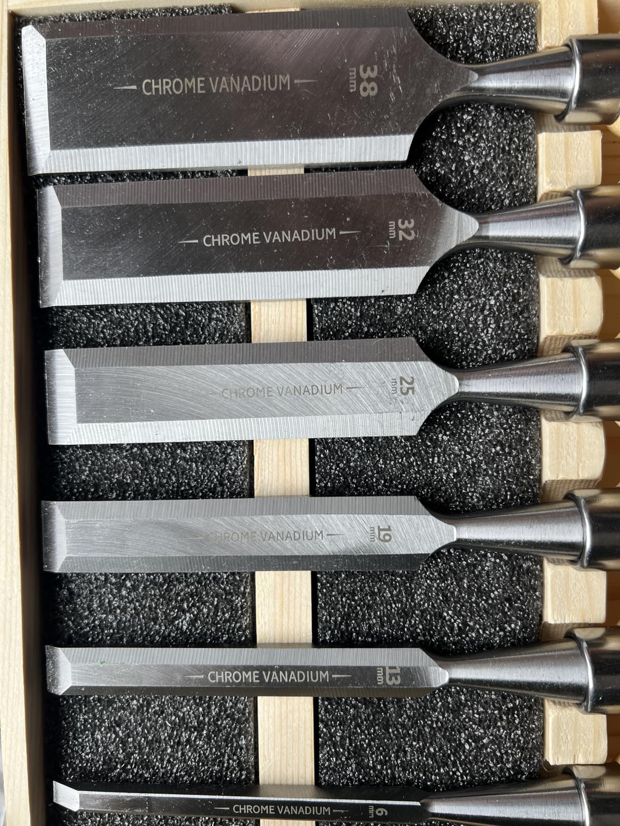 Wood Chisel Set - Wood Carving Chisels with Premium Wooden Case - Includes 6 pcs Wood Chisels & 2 Sharpening Stones customer photo 2