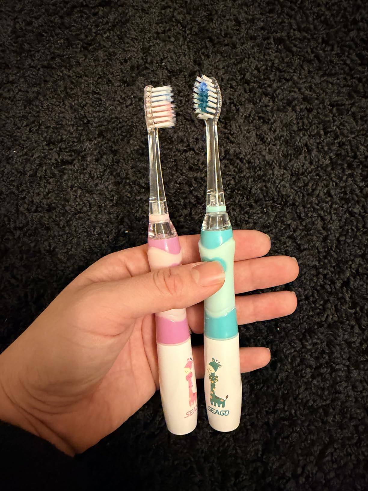 SEAGO Kids Electric Toothbrush with 2 Mins Brushing Timer and 4 Replacement Brush Heads, Rainbow LED Light Makes Brushing Fun, Boys Battery Powered Toothbrush for 4-12 Years Old, SG-977 (Pink) customer photo 2