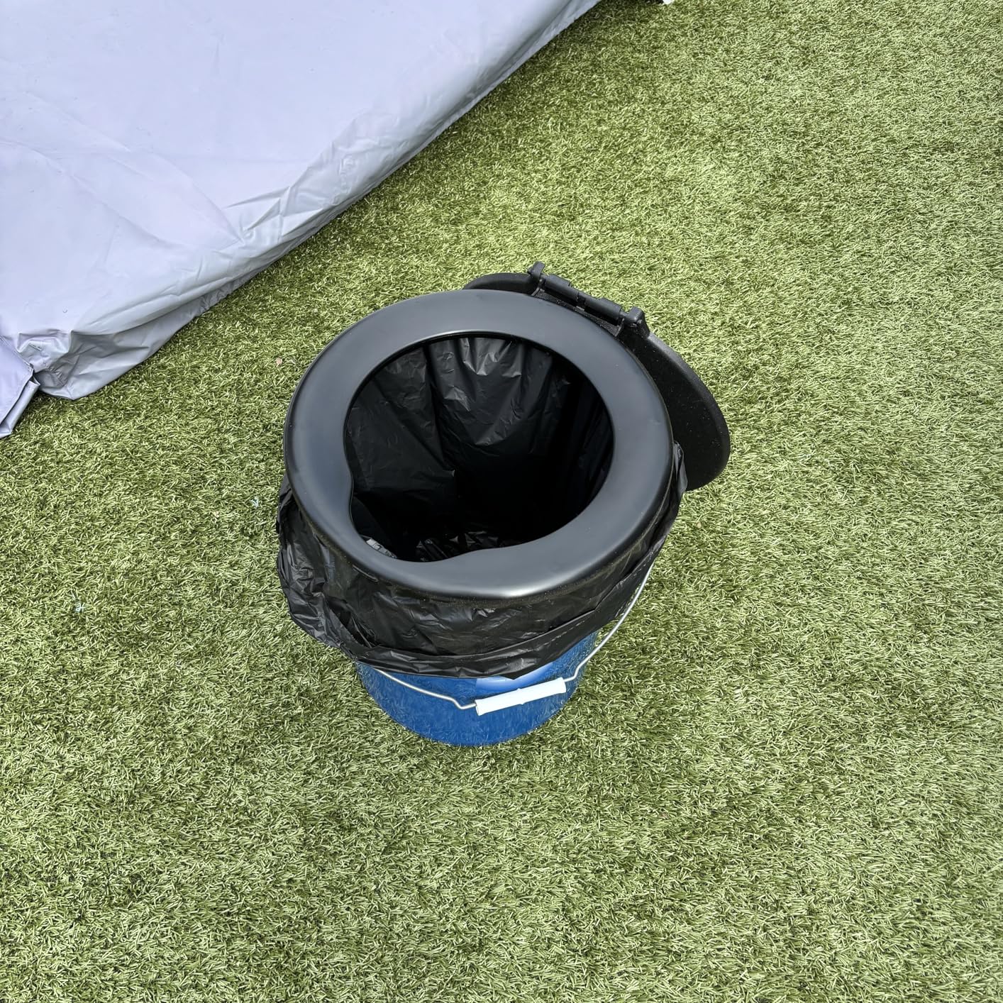 Camco RV Portable Outdoor 5-Gallon Toilet Bucket Kit with Seat, Lid Attachment, and Carry Handle, For Camping, RVing, and Boating customer photo 1