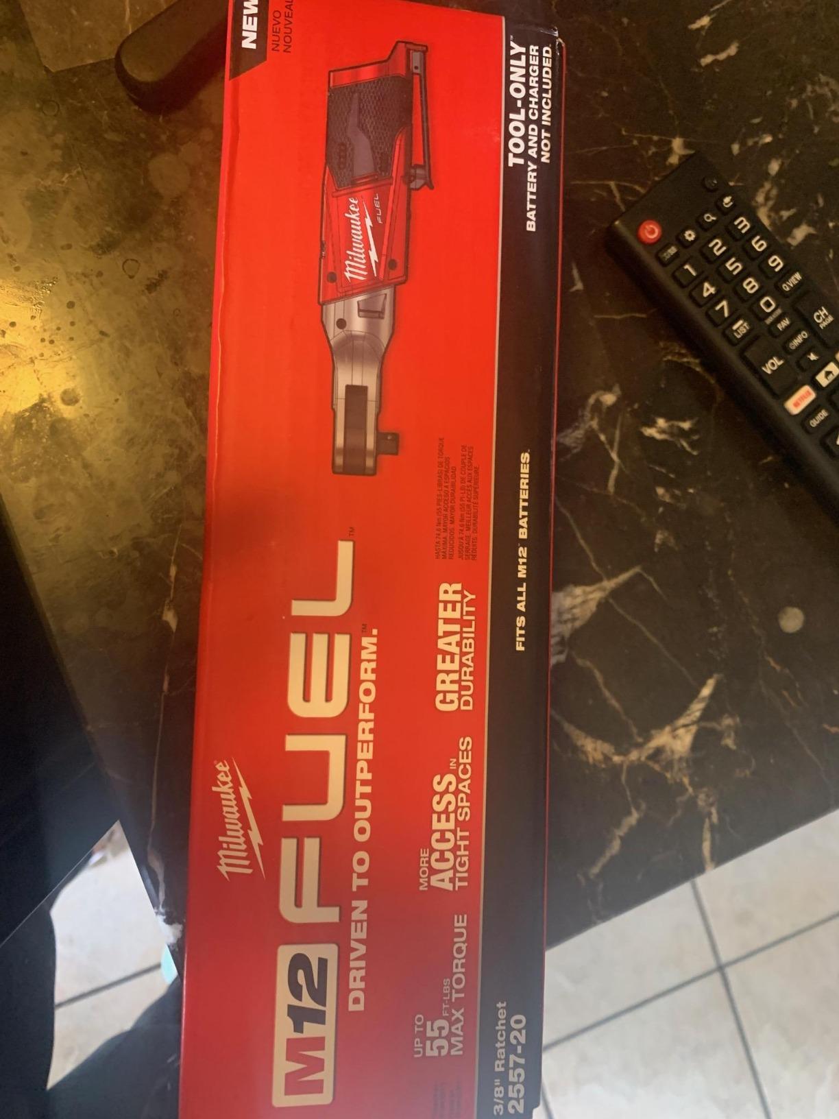 MILWAUKEE M18 18V Cordless Mud Mixer, Bare Tool customer photo 2