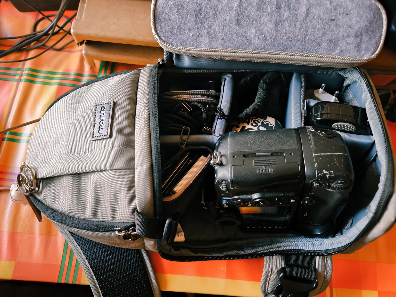 MOSISO Camera Sling Bag, DSLR/SLR/Mirrorless Camera Case Shockproof Photography Camera Backpack with Tripod Holder & Removable Modular Inserts Compatible with Canon/Nikon/Sony/Fuji, Black customer photo 2