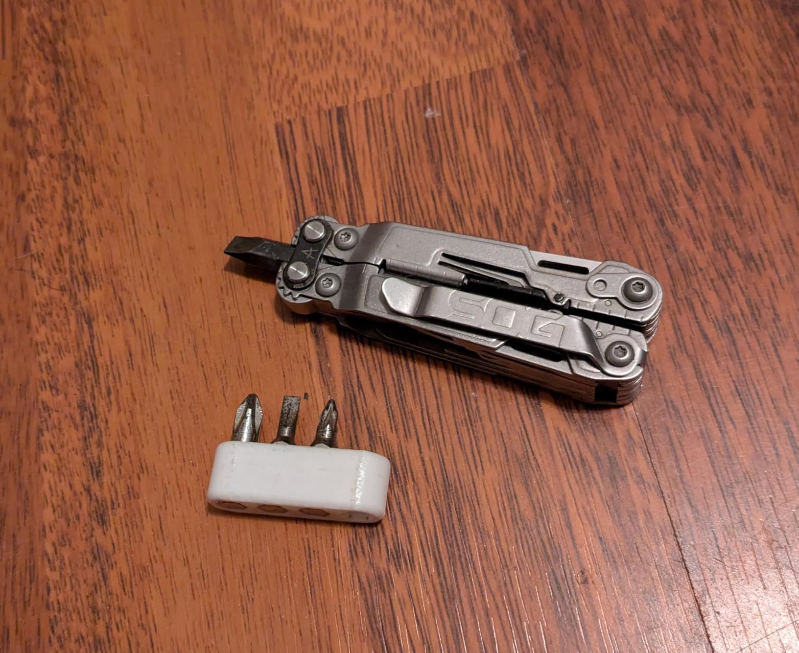 SOG PowerPint Mini Compact Stainless Steel Multi-Tool, 18 Lightweight Specialty Tools & SOG Multitool Pliers Pocket Knife, Stone Wash customer photo 1