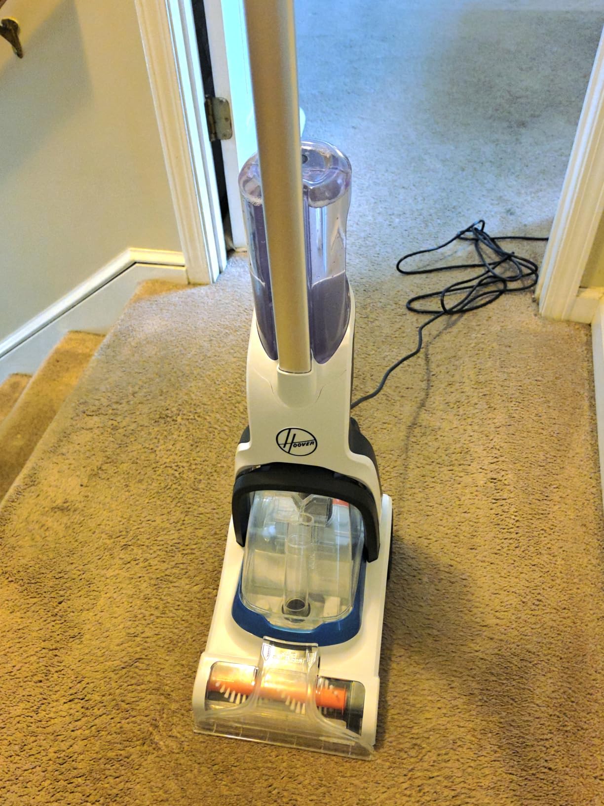Hoover PowerDash Pet Compact Carpet Cleaner Machine, Lightweight Design, HeatForce Fast Drying, Antimicrobial Brush Roll, Pair with a Hoover Carpet Cleaner Solution customer photo 1
