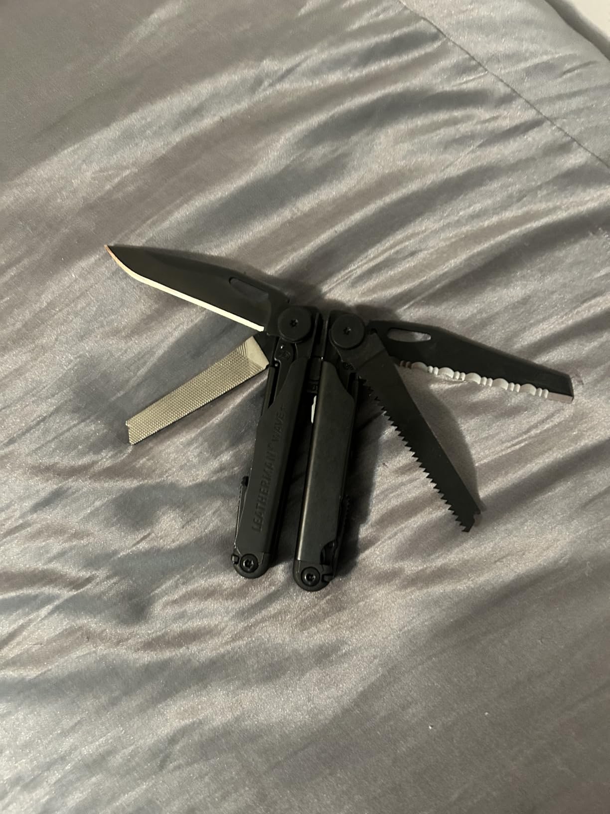 LEATHERMAN, Wave+, 18-in-1 Full-Size, Versatile Multi-tool for DIY, Home, Garden, Outdoors or Everyday Carry (EDC), Black customer photo 2