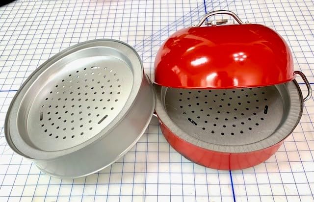 Nordic Ware Stovetop Kettle Smoker, Full Size, Red customer photo 2
