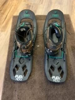 Tubbs Men's Flex RDG Day Hiking Snowshoes, Black/Green customer photo 1