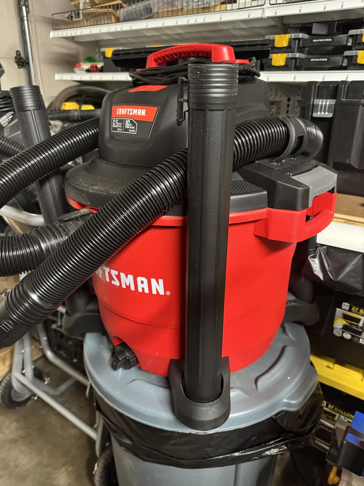 CRAFTSMAN CMXEVBE17595 16 Gallon 6.5 Peak HP Wet Dry Vac, Heavy-Duty Shop Vacuum Wet and Dry with Filter, Dust Bag, Hose and Attachments customer photo 1