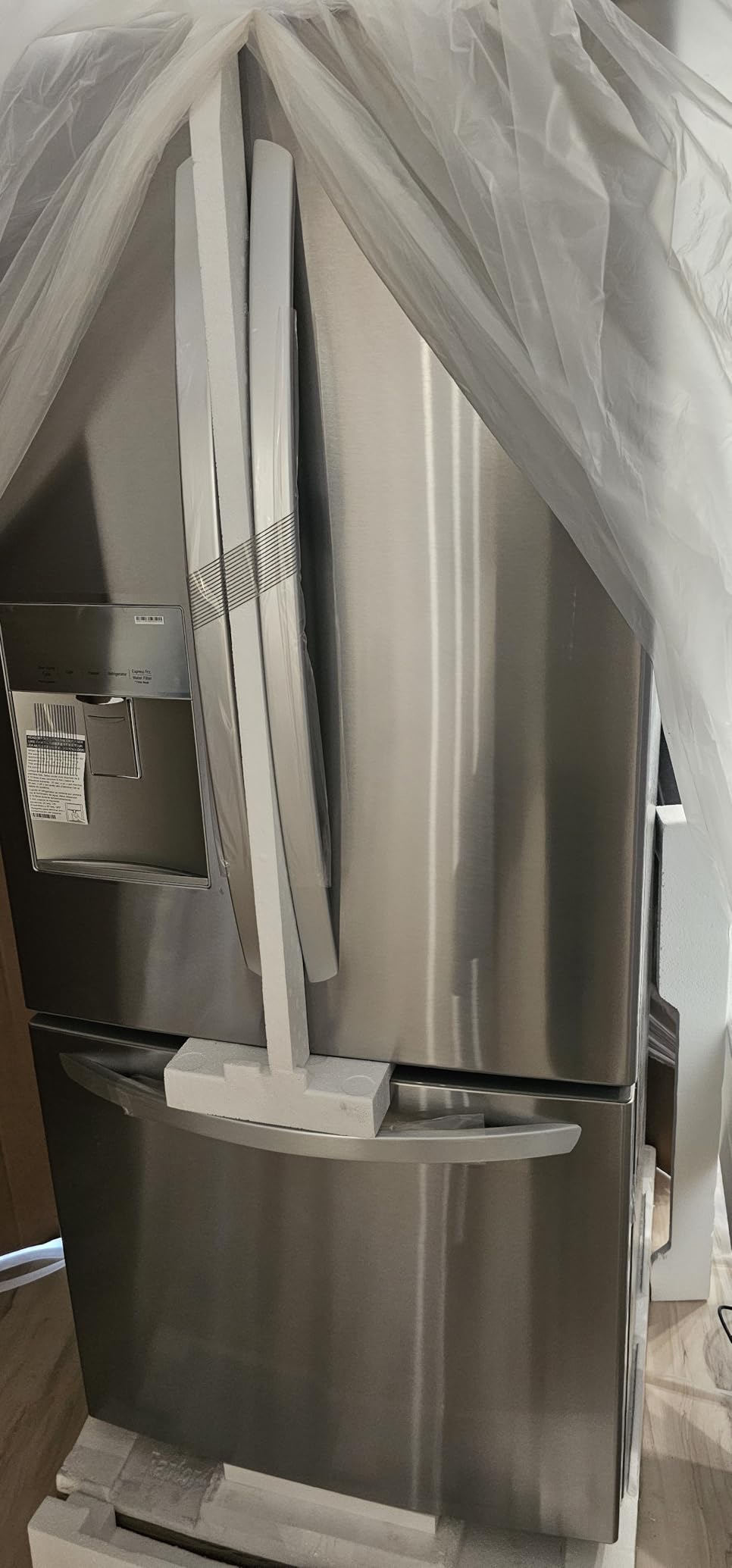 LG LFDS22520S Refrigerator/Freezer French Door Bottom Freezer with Water Dispenser in Stainless Steel customer photo 1