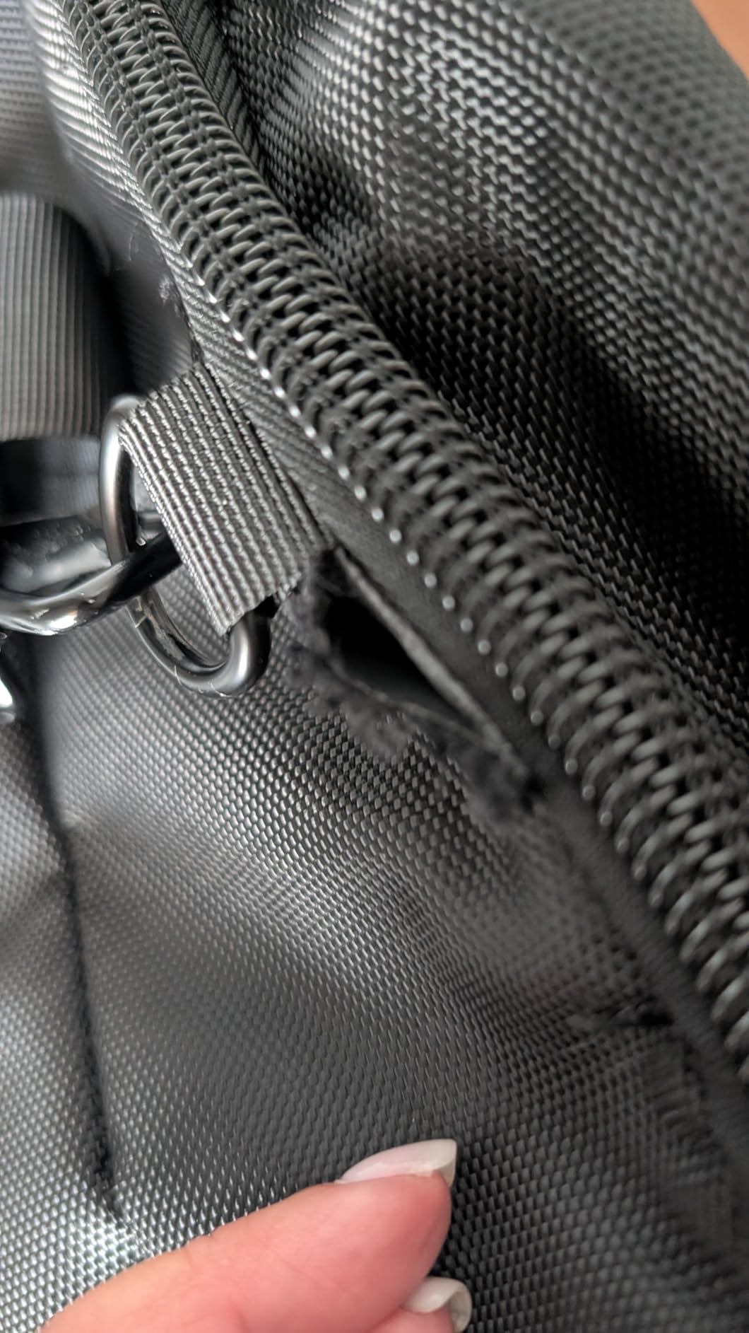 MATEIN Garment Bag for Travel, Large Carry on Garment Bags with Strap for Business, Waterproof Hanging Suit Luggage Bag for Men Women, Wrinkle Free Suitcase Cover for Shirts Dresses Coats, Black customer photo 1