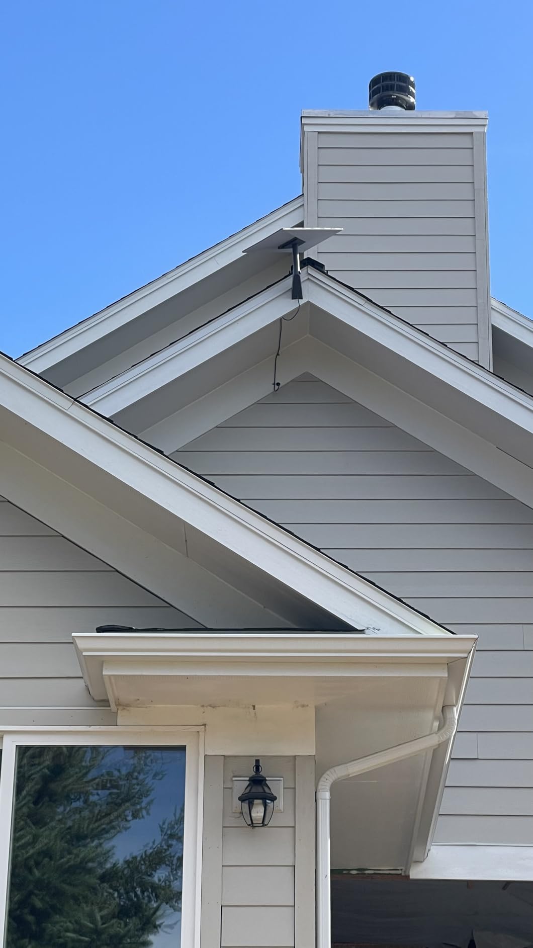 Metabo HPT Coil Siding Nailer, Pro-preferred Pneumatic Power Nailers in Siding Tools, For Sheathing, Decking & Fencing, 15 Degree Plastic Collated Nails and 16 Degree Wire Coil Nails, NV65AH2 customer photo 2