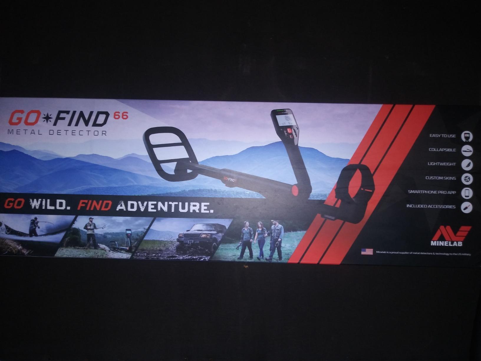 Minelab GO-FIND 11 Ultra-Light Collapsible Metal Detector for Adults & Kids with 8