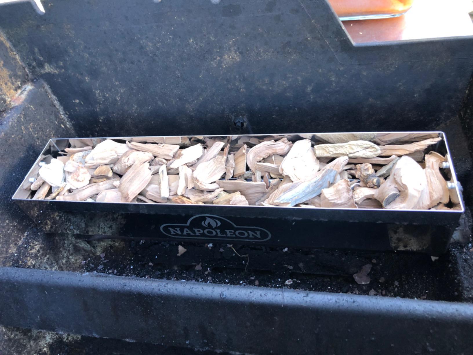 Napoleon Stainless Steel Smoker Box 67013 Add Smoky Flavor to BBQ, Easily Turn Gas Grill Into Smoker, Add Wood Chips or Chunks to Smoke Food on Barbecue customer photo 2