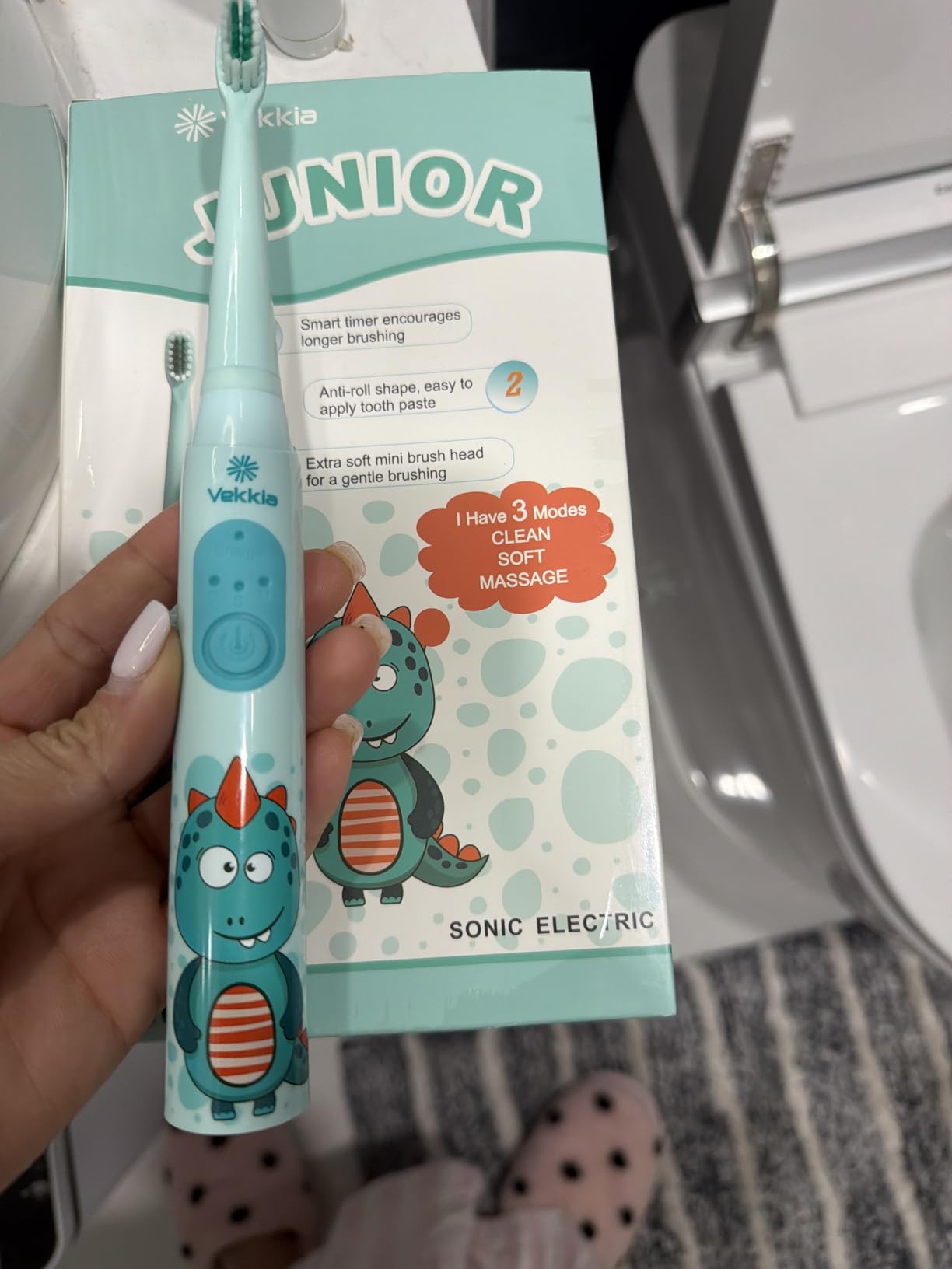 Vekkia Sonic Rechargeable Kids Electric Toothbrush, 3 Modes with Memory, Fun & Easy Cleaning, 24000 Strokes, IPX7 Waterproof, 2-Min Timer for Age 5+, 4 Soft Bristles(Blue) customer photo 1