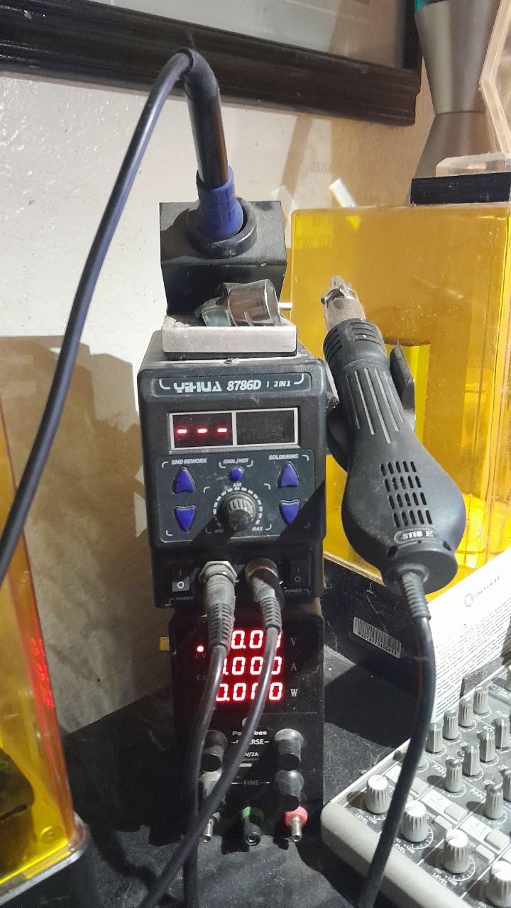 YIHUA 8786D I 2 in 1 Hot Air Rework and Soldering Iron Station with 10 Tips, 4 Nozzles customer photo 2