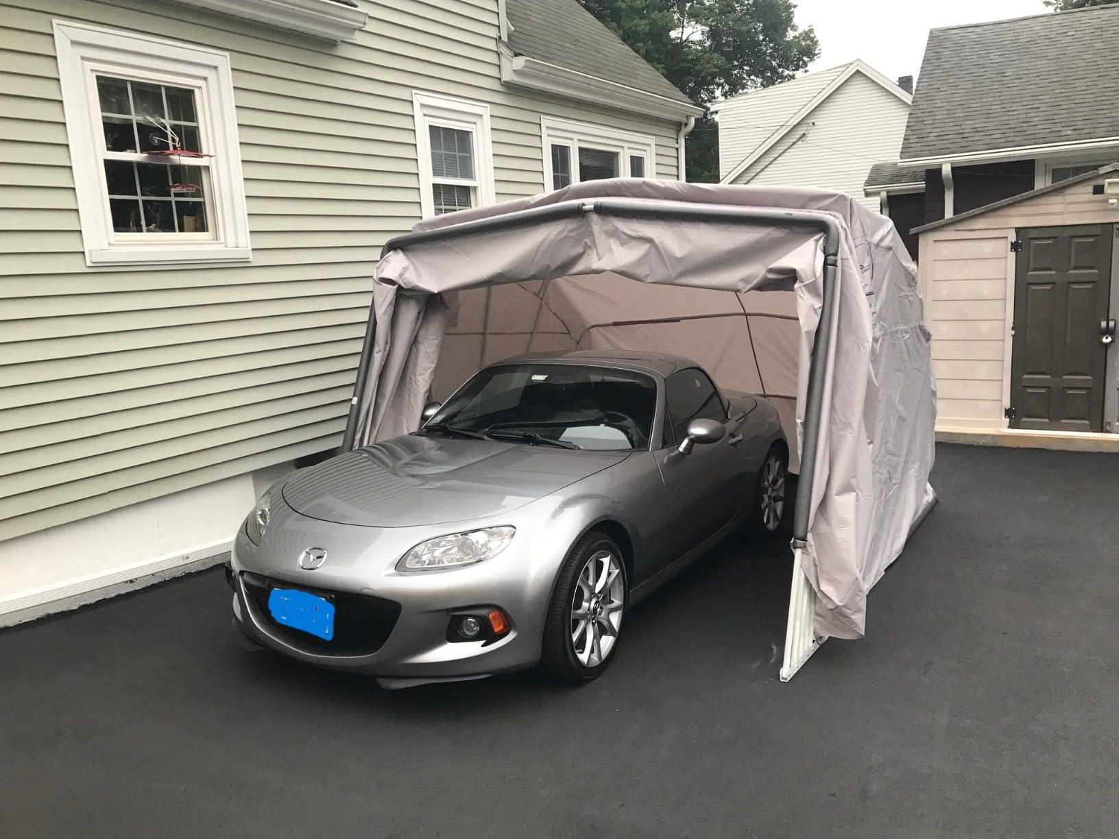 Ikuby Retractable Carport - Foldable Lockable Car Shelter, Heavy Duty All Weather Portable Garage for Cars and SUVs customer photo 2