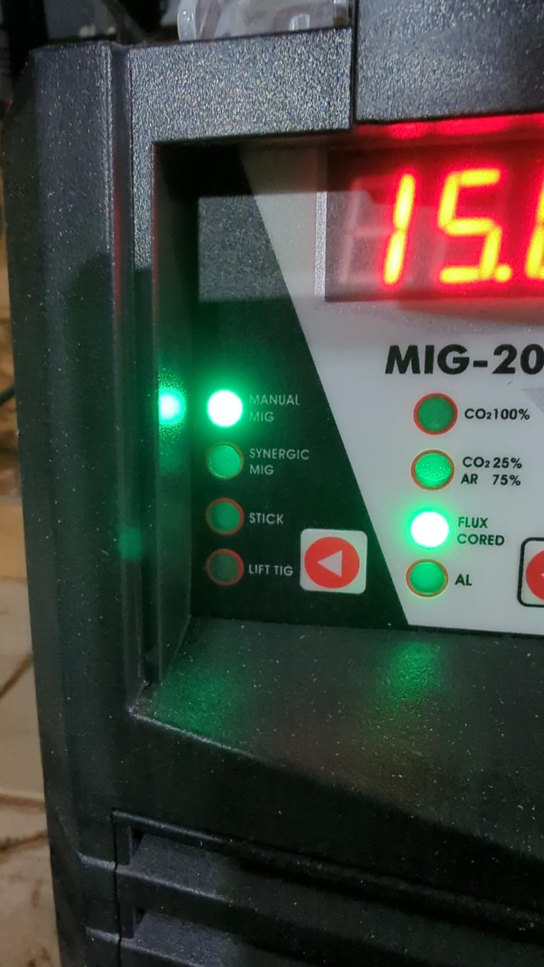YESWELDER 205A MIG Welder, 110V/220V Dual Voltage, 5 in 1 Gas MIG/Flux Core MIG/Spool Gun MIG/Lift TIG/Stick Multiprocess LED Digital Display Aluminum MIG Welding Machine MIG-205DS PRO customer photo 2