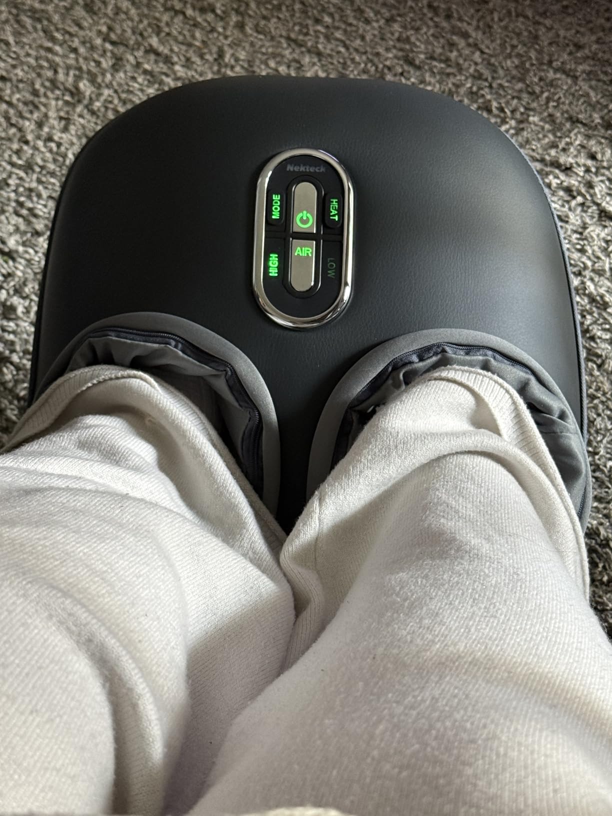 Nekteck Shiatsu Foot Massager with Heat [2026 Upgraded], 3 Modes Deep Kneading Therapy Air Compression, Feet Massage for Plantar Fasciitis, Relaxation customer photo 1