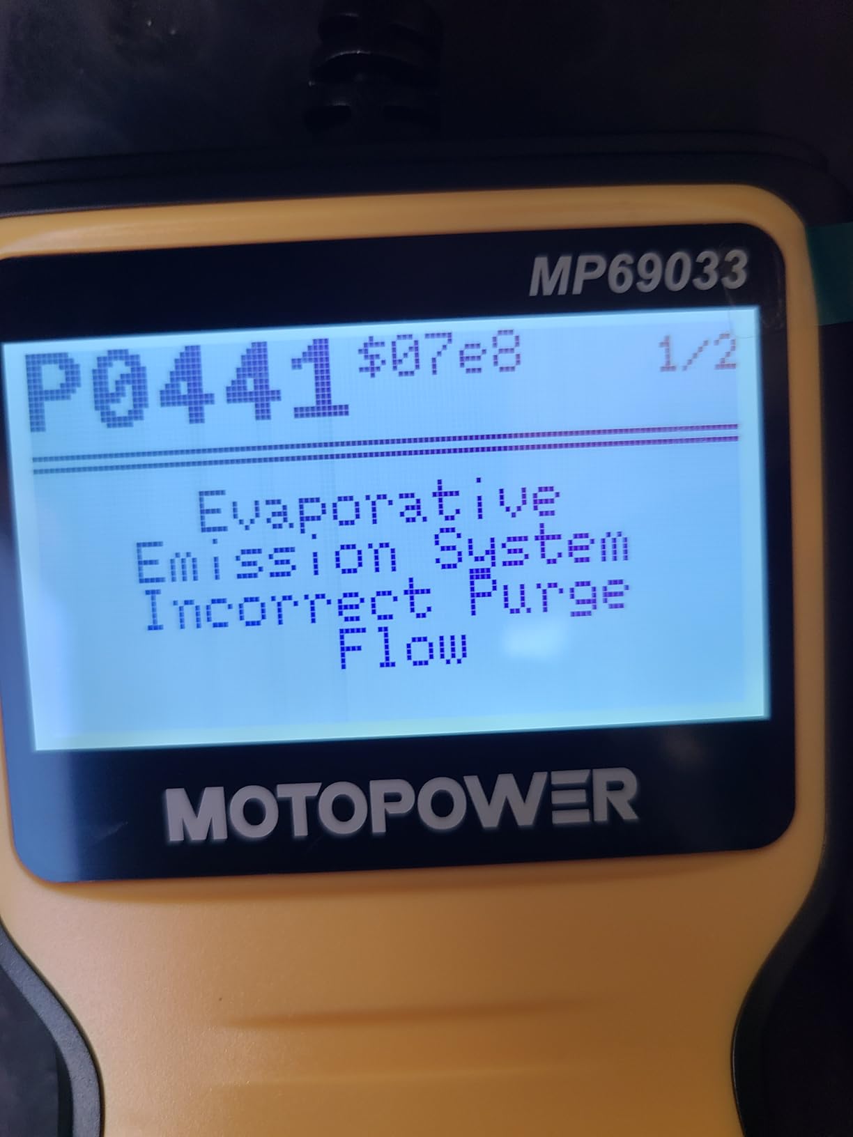 MOTOPOWER MP69033 Car OBD2 Scanner Code Reader Engine Fault Scanner CAN Diagnostic Scan Tool for All OBD II Protocol Cars Since 1996 customer photo 2
