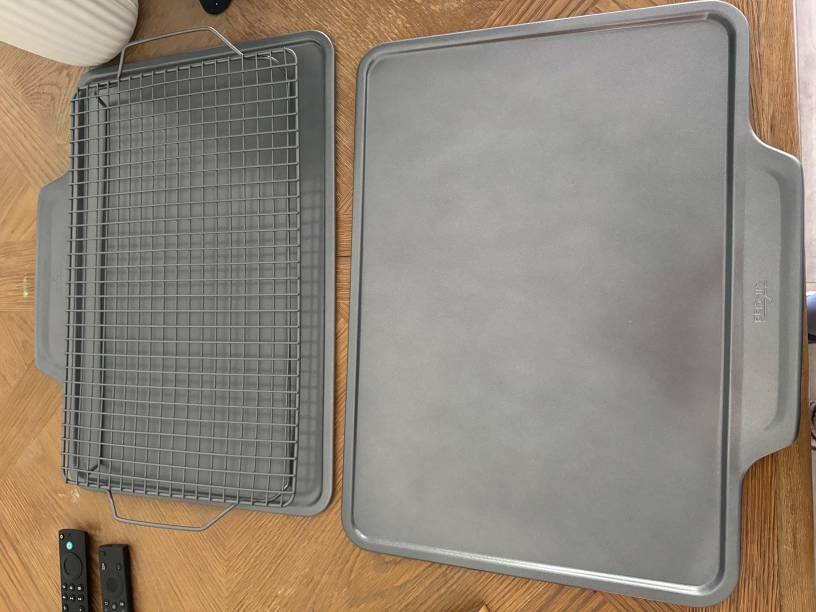 All-Clad Pro-Release Nonstick Bakeware Set 10 Piece Oven Safe 450F customer photo 2