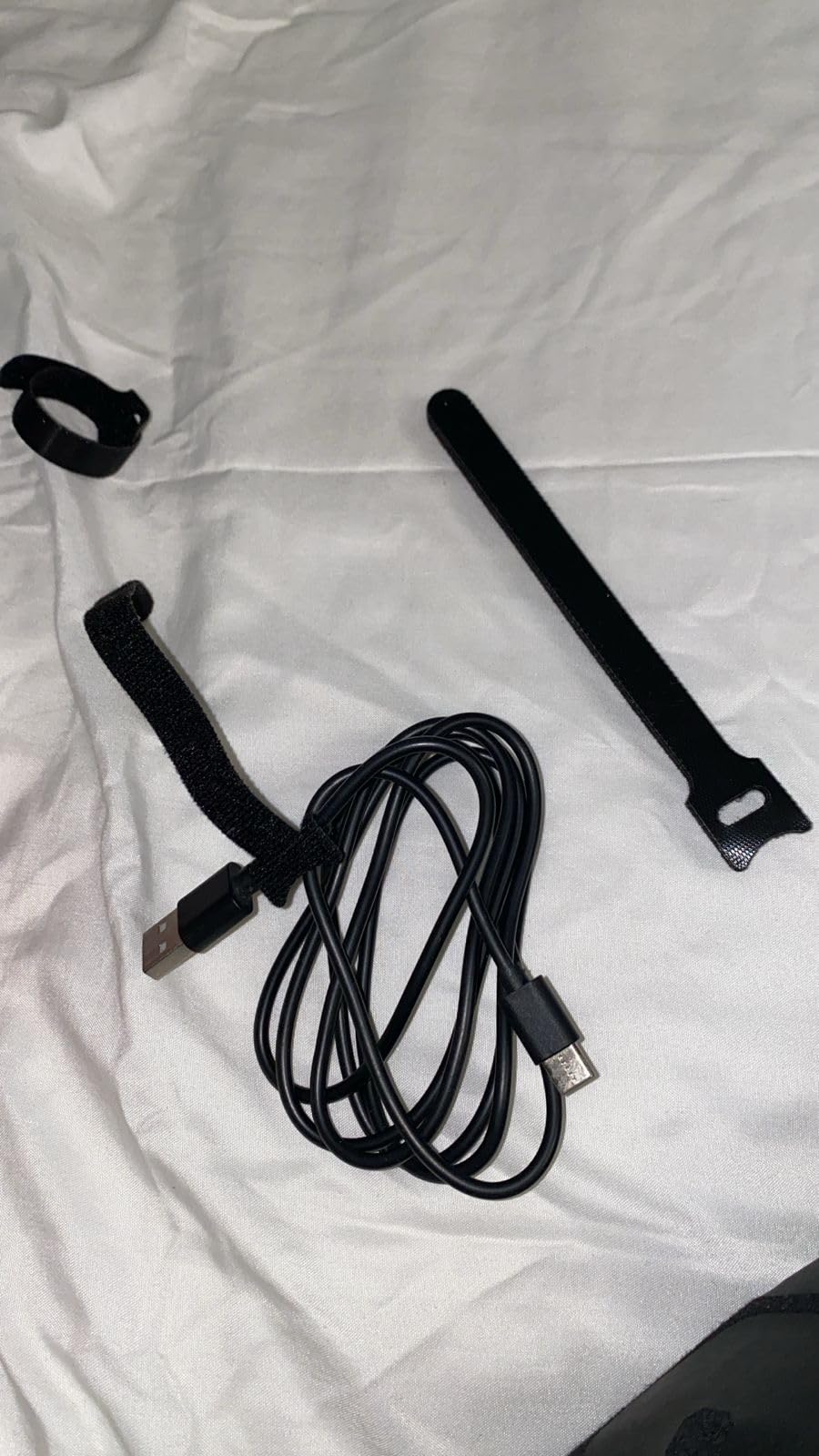 Nettbe 60 PCS 6 Inches Reusable Cable Ties, Adjustable Cord Straps Wire Organizer Cord Wrap and Hook Loop Cable Management customer photo 2