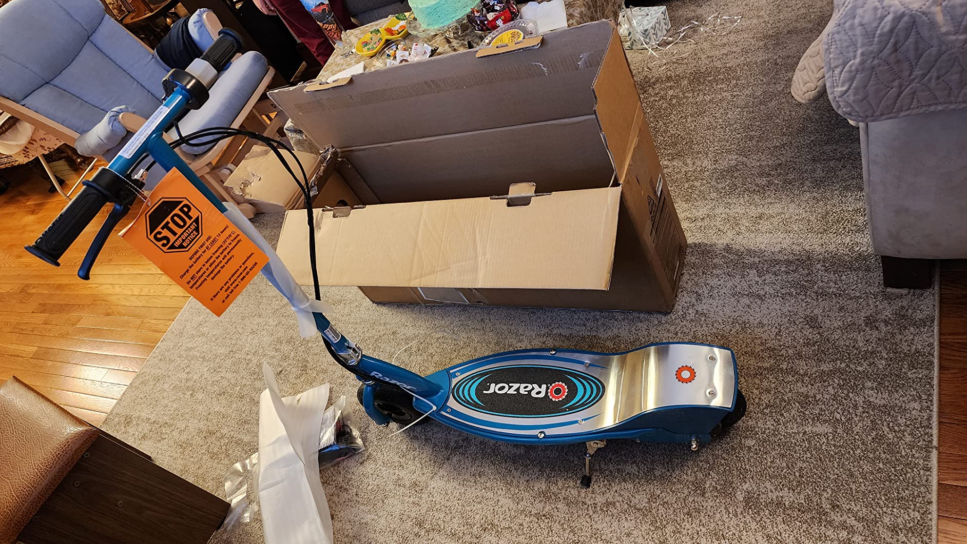 Razor E200 Electric Scooter for Kids Ages 13+, 8