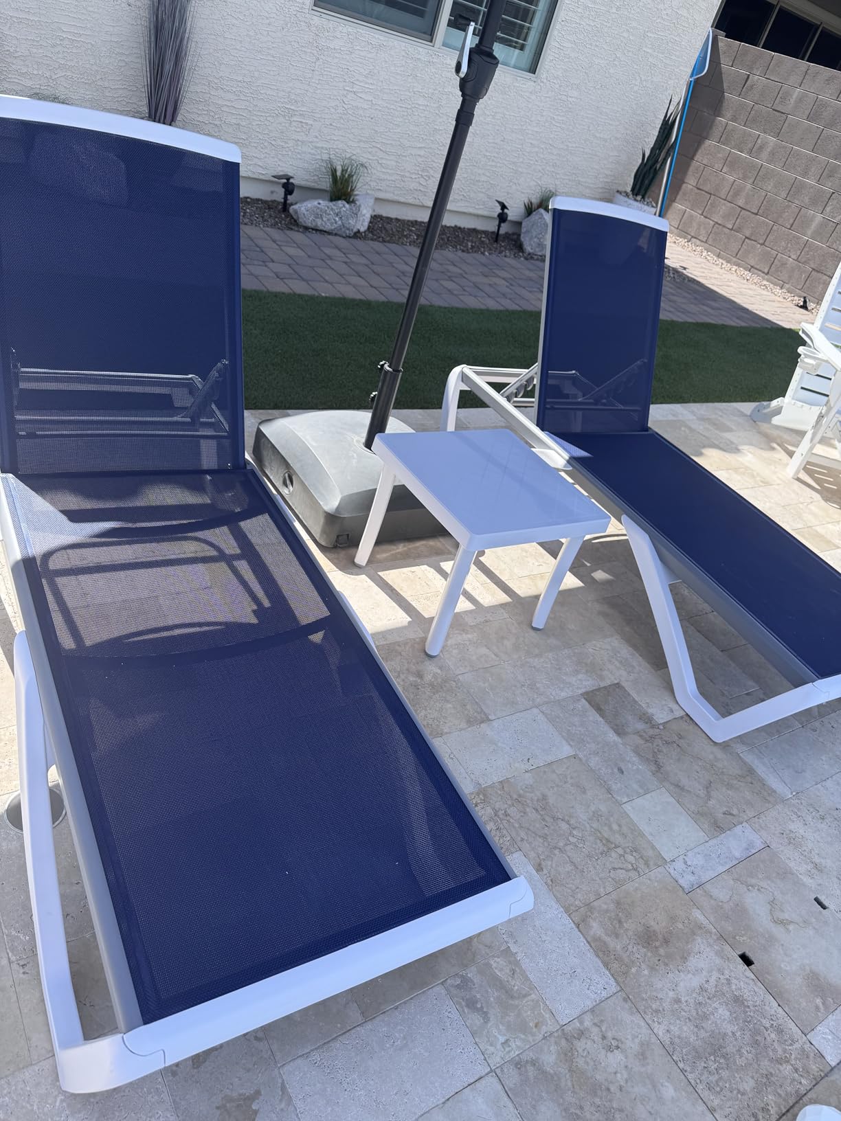 Kozyard Outdoor Chaise Lounge Chair, Fully Flat Adjustable Patio Lounger with Aluminum Frame & Resin Legs, Textilene Fabric for Poolside, Backyard & Beach (Gray) customer photo 1