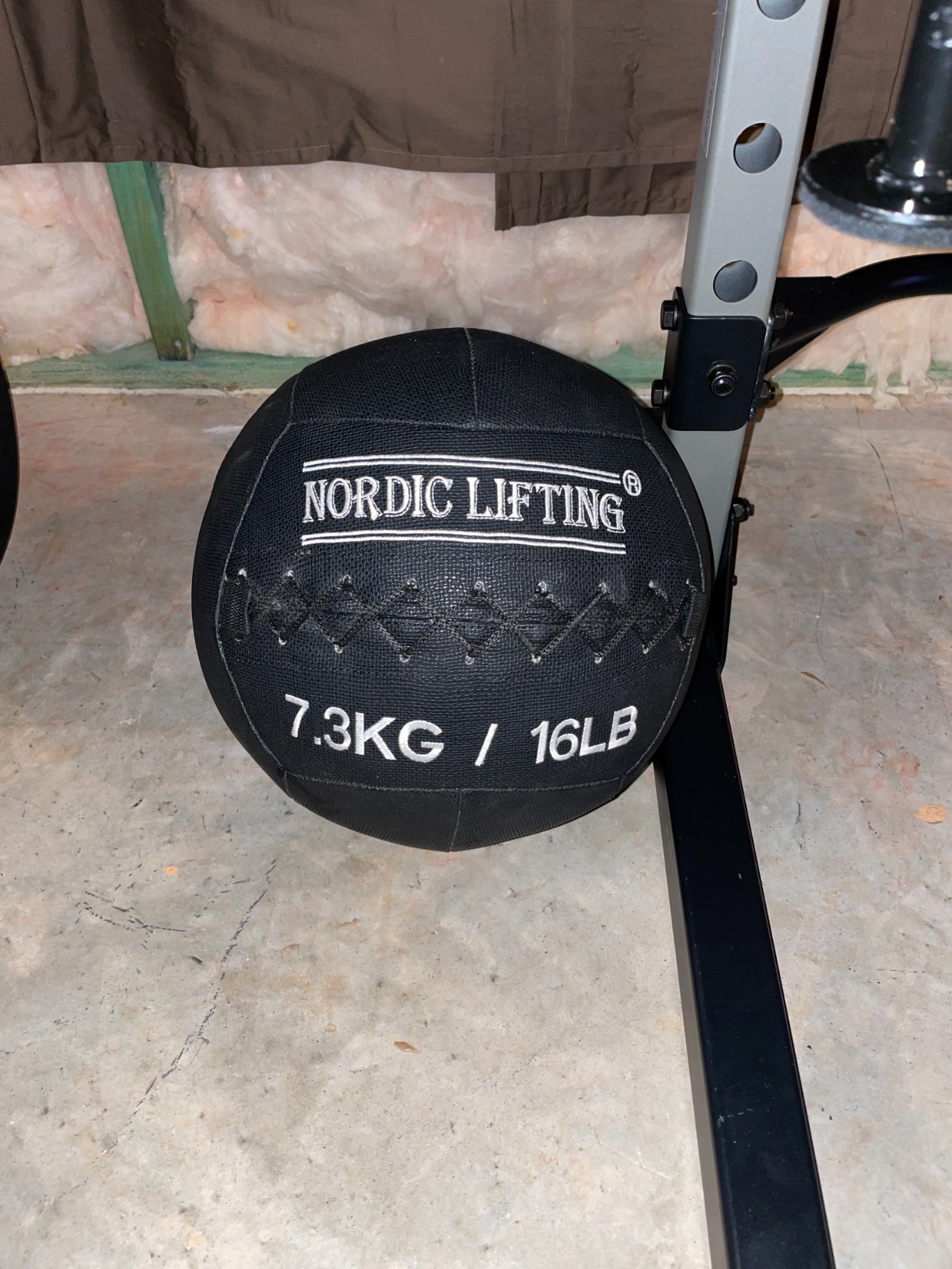 Nordic Lifting Wall Ball for Crossfit & Fitness - Medicine Ball for Gym and Strength Training customer photo 1