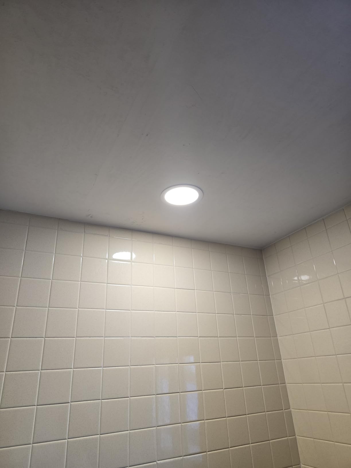 Amico 6 Pack 6 Inch 5CCT Ultra-Thin LED Recessed Ceiling Light with Junction Box, 2700K/3000K/3500K/4000K/5000K Selectable, 12W Eqv 110W 1050LM Brightness Dimmable Canless Wafer Downlight, ETL & FCC customer photo 1
