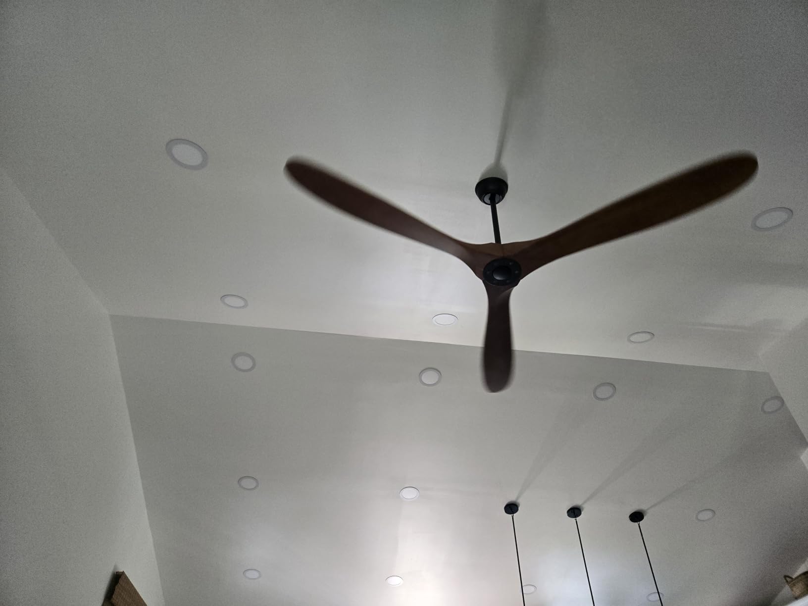 Amico 12 Pack 6 Inch 5CCT Ultra-Thin LED Recessed Ceiling Light with Junction Box, 1050LM Brightness, Dimmable Canless Wafer Downlight, 12W, ETL&FCC customer photo 2
