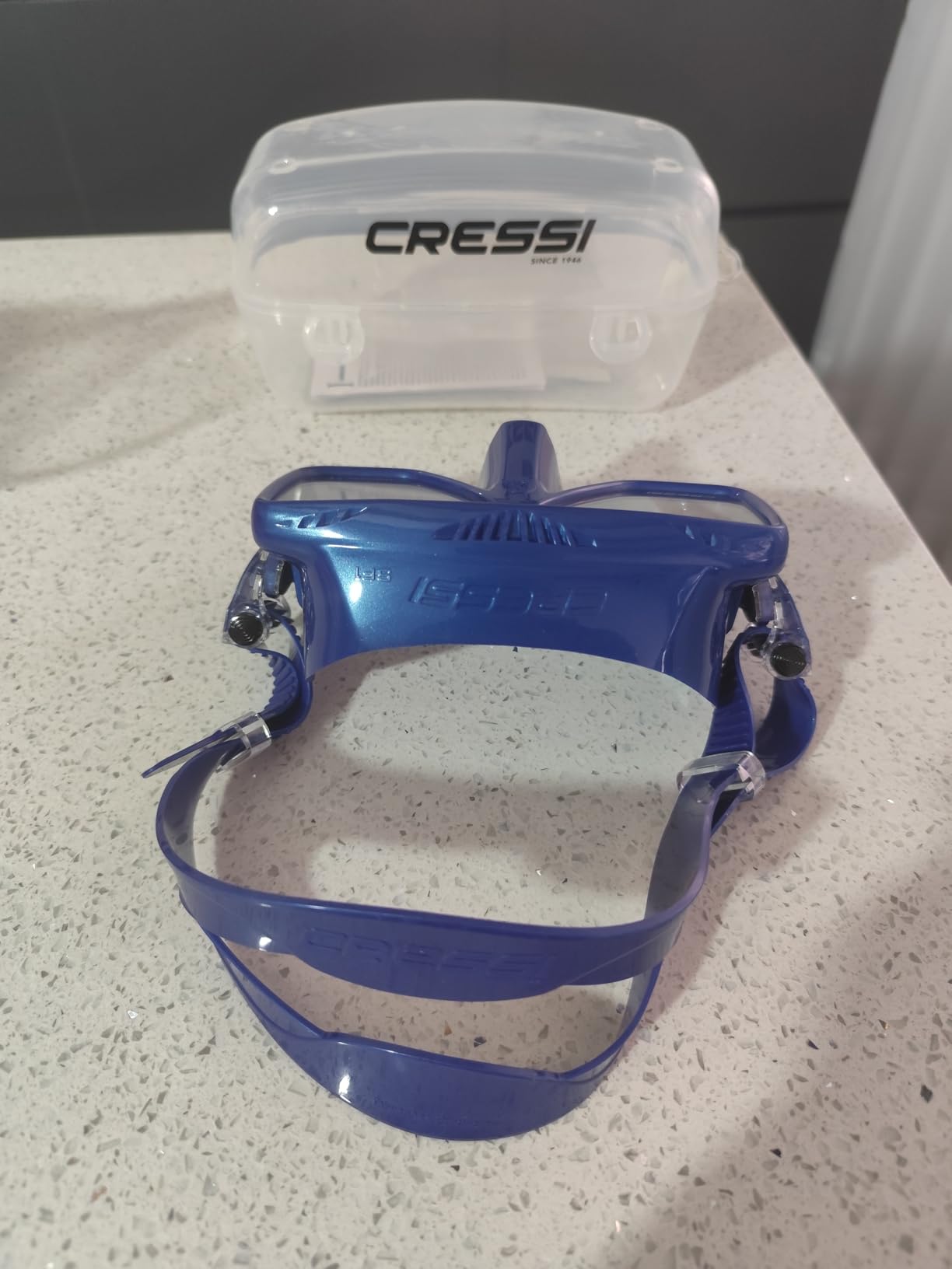 Cressi Frameless Adult Scuba Diving Mask: Wide Visibility, Silicone Skirt - SF1: Quality Since 1946 customer photo 1