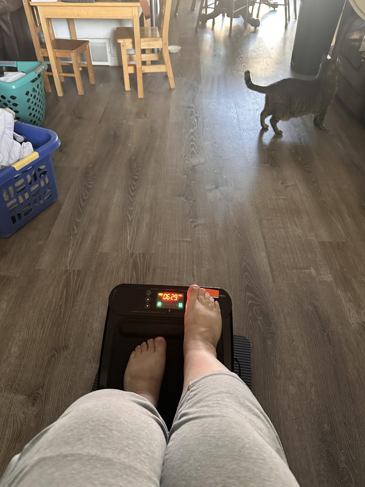 LifePro VibraFlow Foot Massager for Neuropathy - Relaxing Calf and Foot Therapy with Heat Option for Maximum Soothing Relief - Massager for Blood Circulation and Revitalization customer photo 2