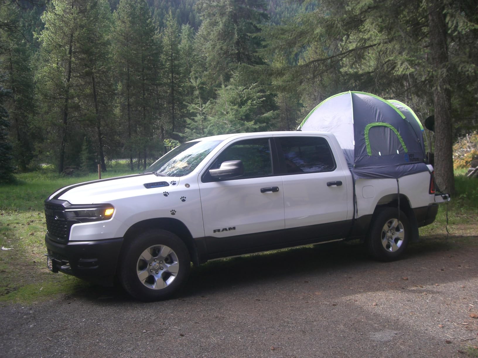JOYTUTUS Pickup Truck Tent 2.0, Waterproof PU2000mm Double Layer for 2 Person, Portable Truck Bed Tent with Rainfly, 5.5'-5.8' Camping Preferred - Green customer photo 2