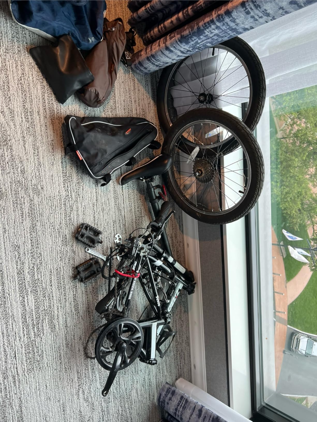 ZiZZO Ferro 20-Inch Folding Bike, 7-Speed customer photo 1