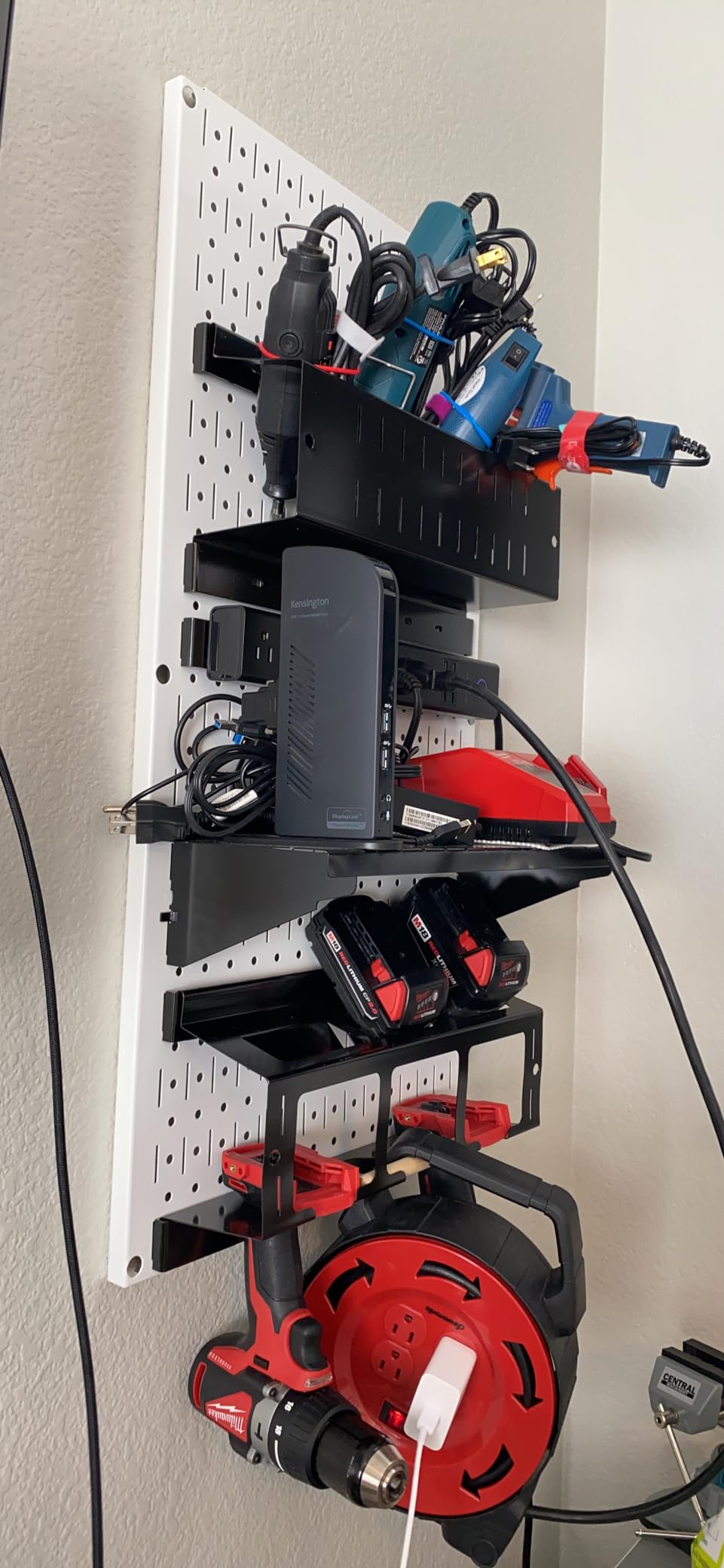 Wall Control Power Tool Storage Organizer Kit Cordless Drill Holder Charging Station Rack 16