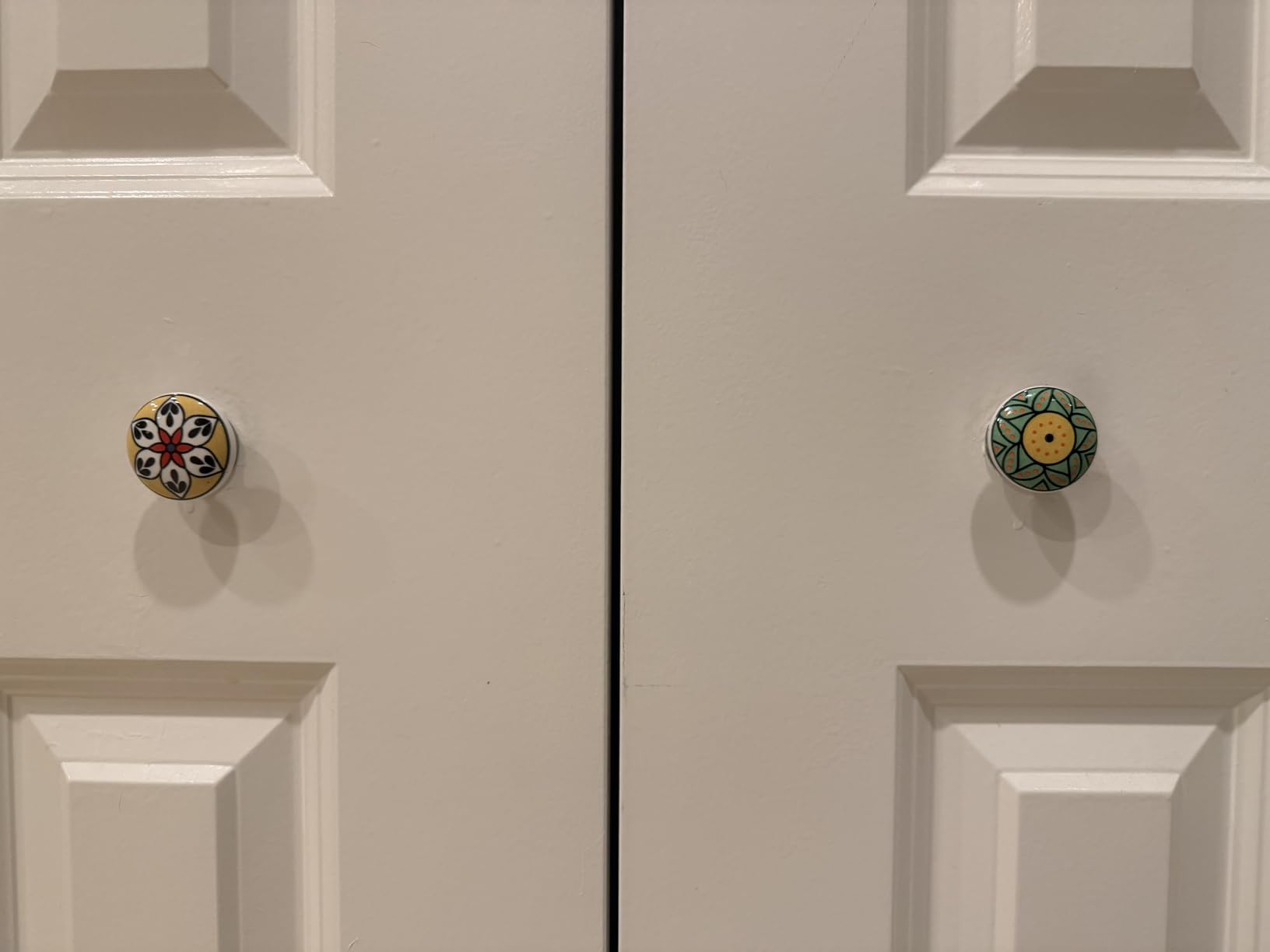 Royal Kraft Vintage Blue Hand Painted Ceramic Pull Knobs for Kitchen Cabinet, Door & Drawer, Wardrobe, Cupboard (Set of 10) Sknob002 customer photo 1