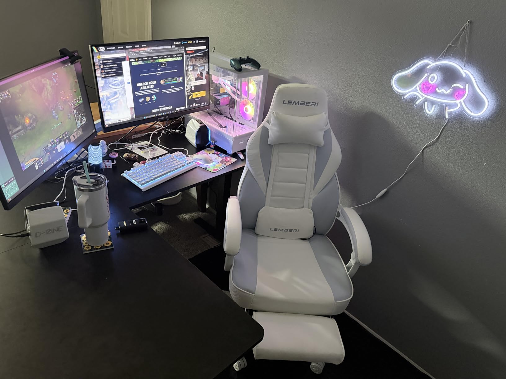 LEMBERI Big and Tall Gaming Chair 400lb Capacity, Heavy-Duty Office Chair with Reinforced Footrest, Wide Seat High Back PC Desk Chair with Linkage Armrests, Thickened Steel Frame, PU Leather, Red customer photo 1