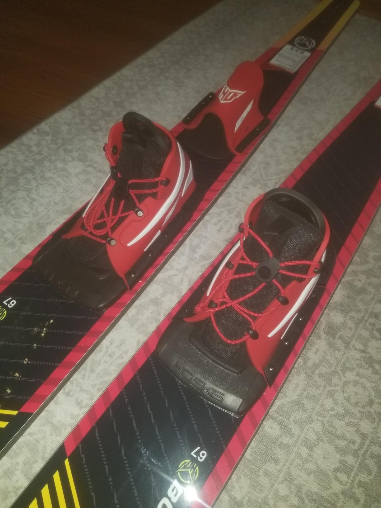 HO Sports Burner Combo Waterskis with Blaze Bindings, 140 lbs+, Max Speed 26 mph, Gold/Black customer photo 2