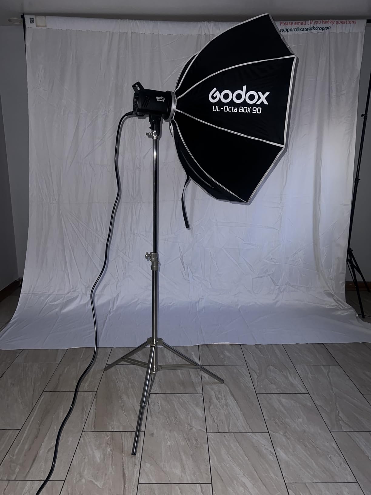 NEEWER 7.2ft/2.2m Stainless Steel Light Stand, Spring Cushioned Heavy Duty Photography Tripod Stand customer photo 1