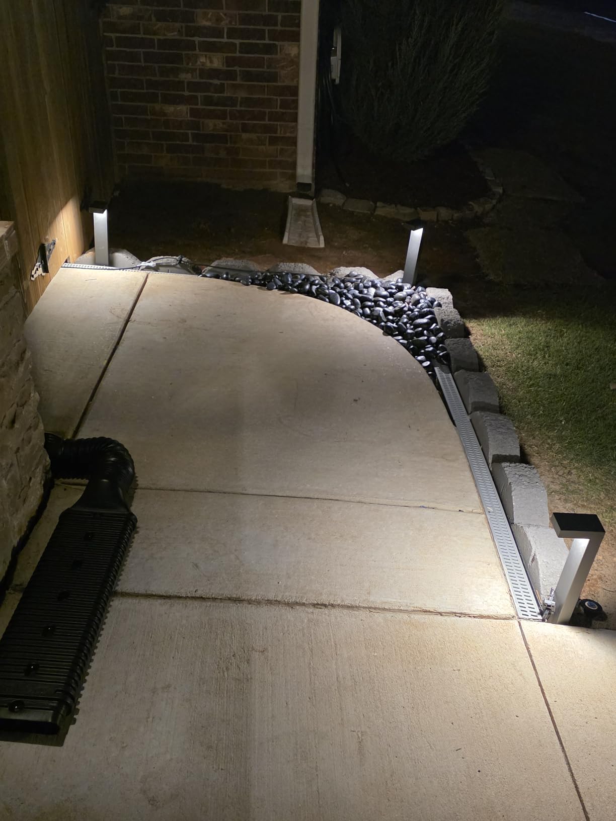 EDISHINE Low Voltage Pathway Lights Wired, 3000K 3.2W 50,000Hrs Waterproof LED Outdoor Landscape Lighting with Connectors, 12V Modern Cast-Aluminum Landscape Path Lights for Walkway Garden, 4 Pack customer photo 1