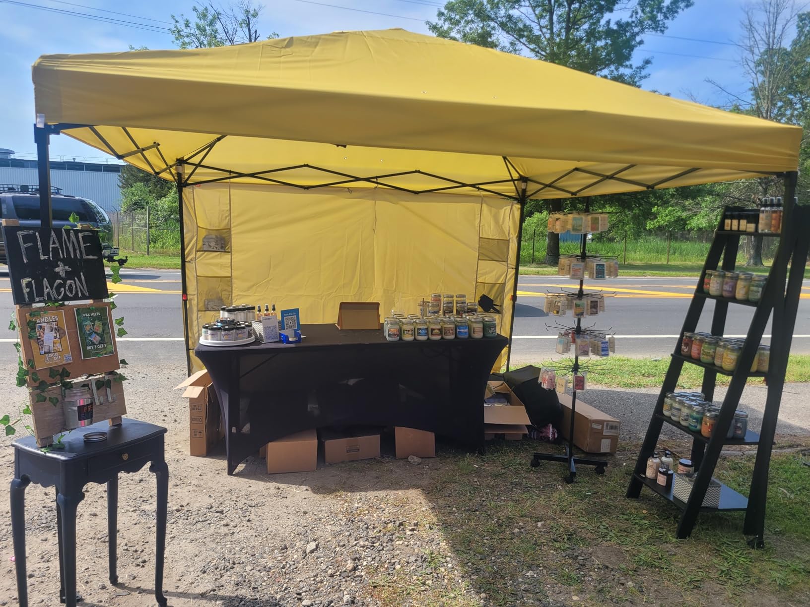 Tunbne 10'x10' Pop Up Canopy Tent with 1 Sidewall and 6 Pockets, One Push Setup, Instant Shade Tent with Vented Roof for Beach Patio Outdoor, Case, 8 Stakes, 4 Ropes, 4 Sandbags (White) customer photo 2