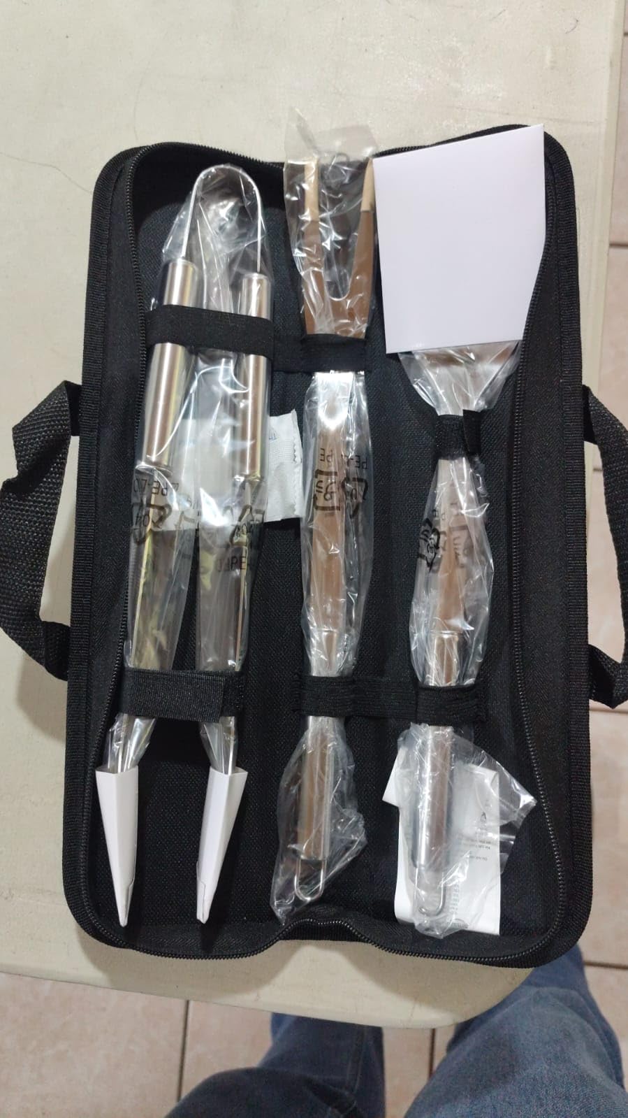 Amazon Basics 4-Piece Stainless Steel BBQ Grilling Tool Set with Carry Bag, Rust-Resistant, Dishwasher Safe customer photo 2