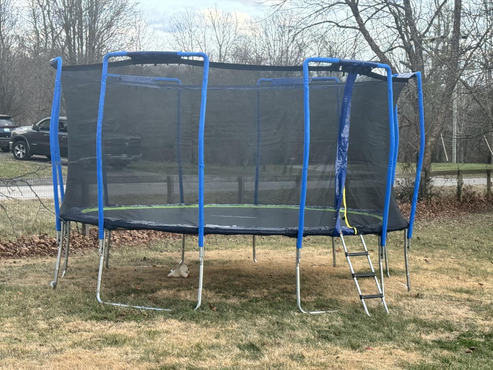 Zupapa 1800LBS Capacity No-Gap Design Trampoline with Safety Enclosure Net and Non-Slip Ladder, 10-Year Quality Assurance Perfect for Kids Family Outdoor Backyard Fun customer photo 2