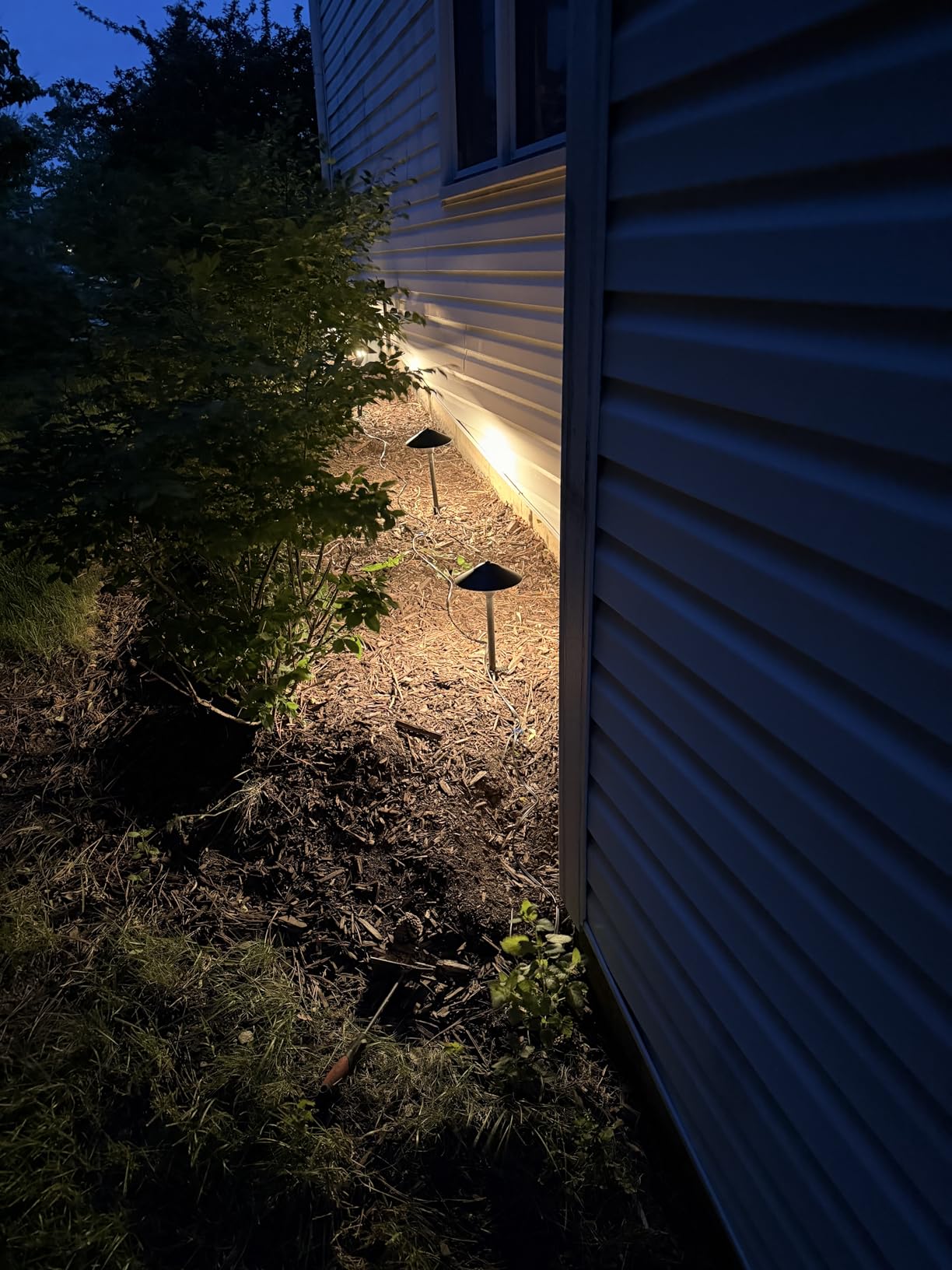 SUNVIE Low Voltage Pathway Lights LED Landscape Lights Low Voltage 3W 12-24V 3000K Landscape Lighting Cast-Aluminum Waterproof Landscape Path Lights for Yard Walkway Garden ETL Listed Cord, 4 Pack customer photo 1