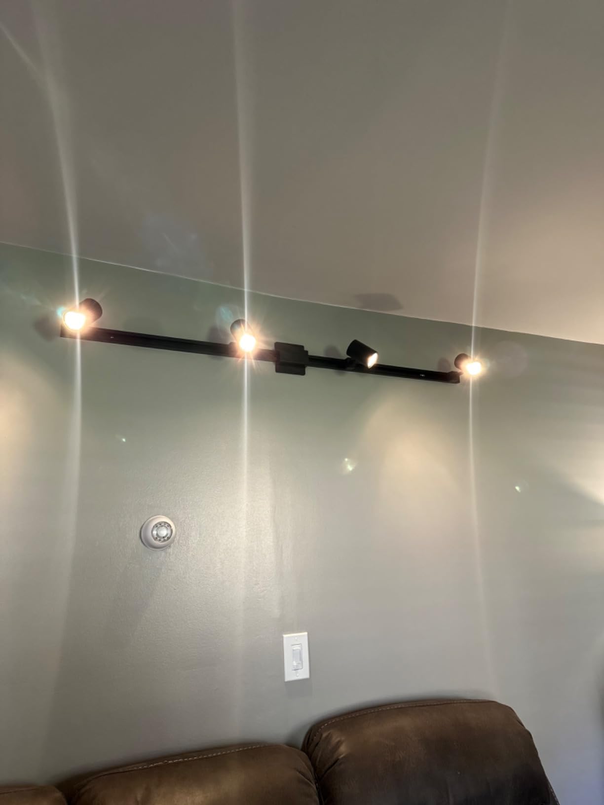 Globe Electric 64000009 4-Light Adjustable Track Lighting Kit, Matte Black and Matte Brass Finish, 56-Inch Width, GU10 Base, Dimmable, Modern Industrial Ceiling Light customer photo 2
