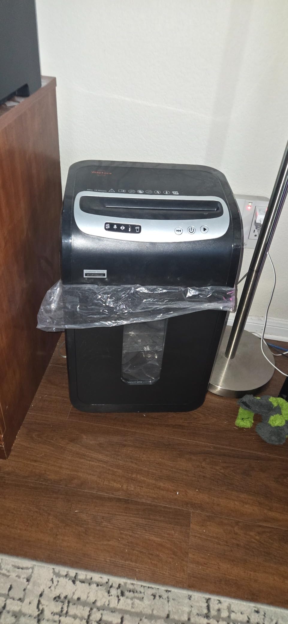 VidaTeco 18-Sheet Paper Shredder for Home Office Heavy Duty | 60-Minute Micro Cut P-4 Security, Auto-Reverse Anti-Jam System, Shreds Staples/CD/Credit Cards, 7.9-Gallon Pullout Bin (ETL) customer photo 1